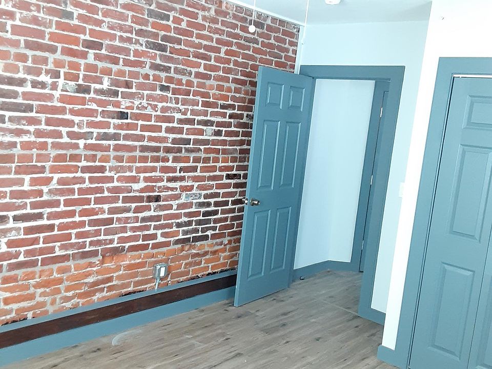1st image of 2-1212 W Erie Ave #2