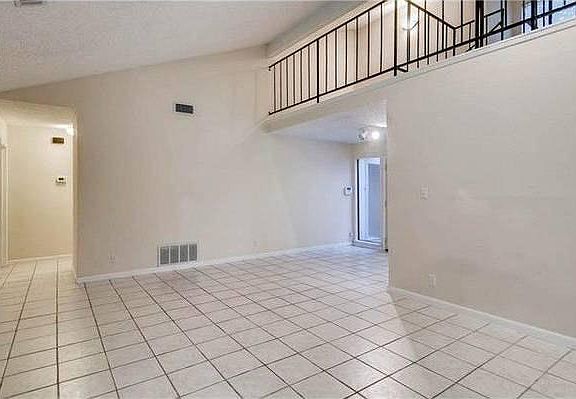 3rd image of 1710 Timberwood Dr