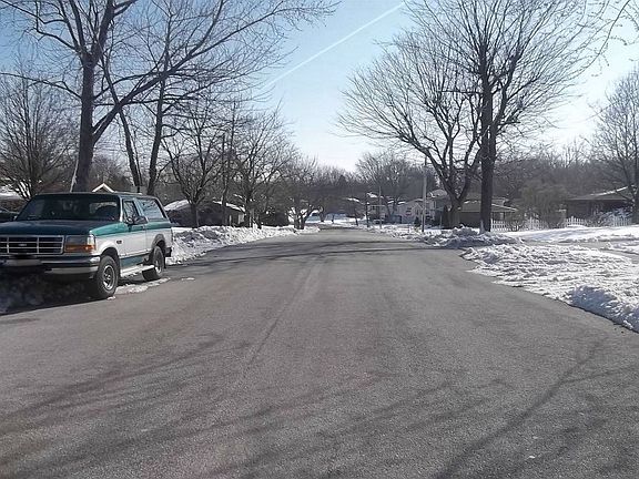 5th image of 532 Osage Dr