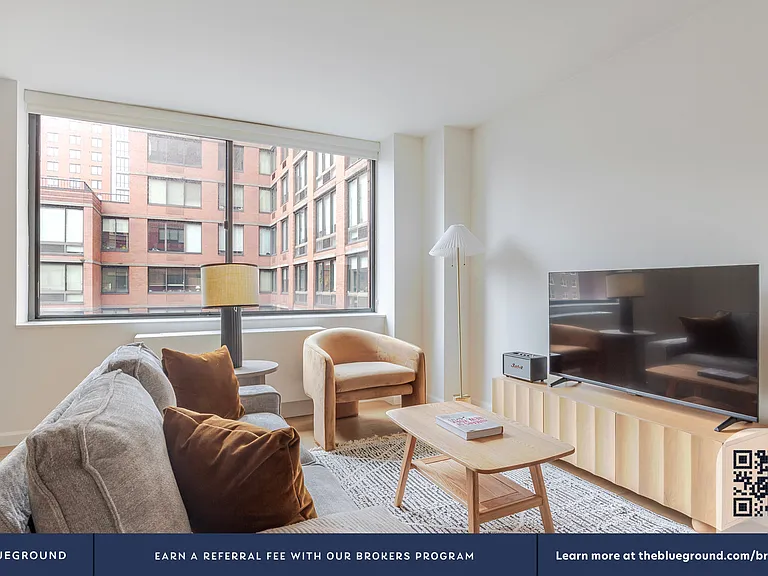 255 W 94th St #10W — Photo 4
