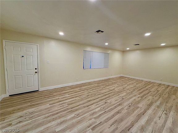 4th image of 4875 E Baltimore Ave