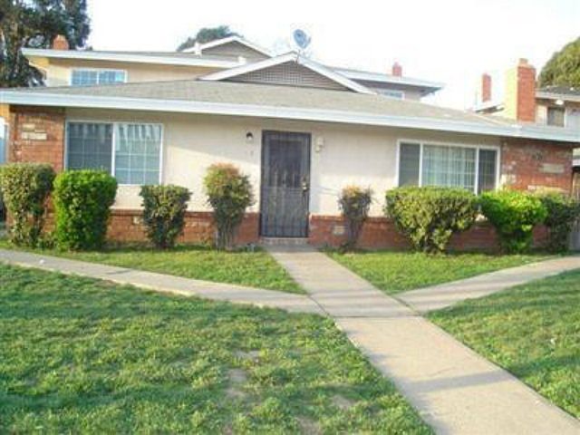 2nd image of 2912 Norcade Cir