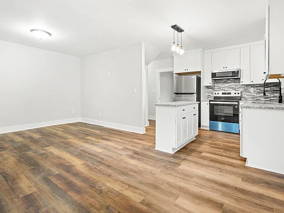 5th image of 207 Zig Zag Rd