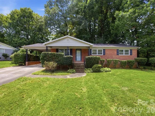 2105 Helen Dr, Gastonia, NC 28054