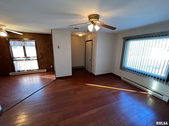 5th image of 130 N Elm St