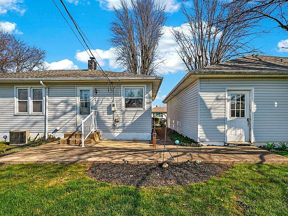 4th image of 255 Lewis Rd