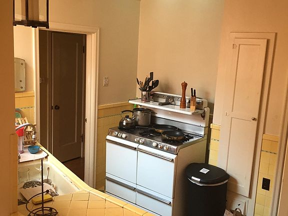 2nd image of 1468 Alemany Blvd