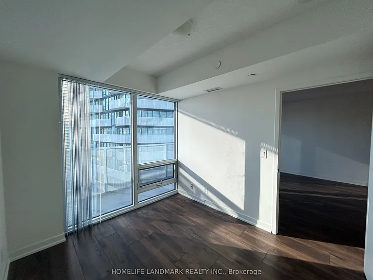 100 Harbour St #2006 — Photo 11