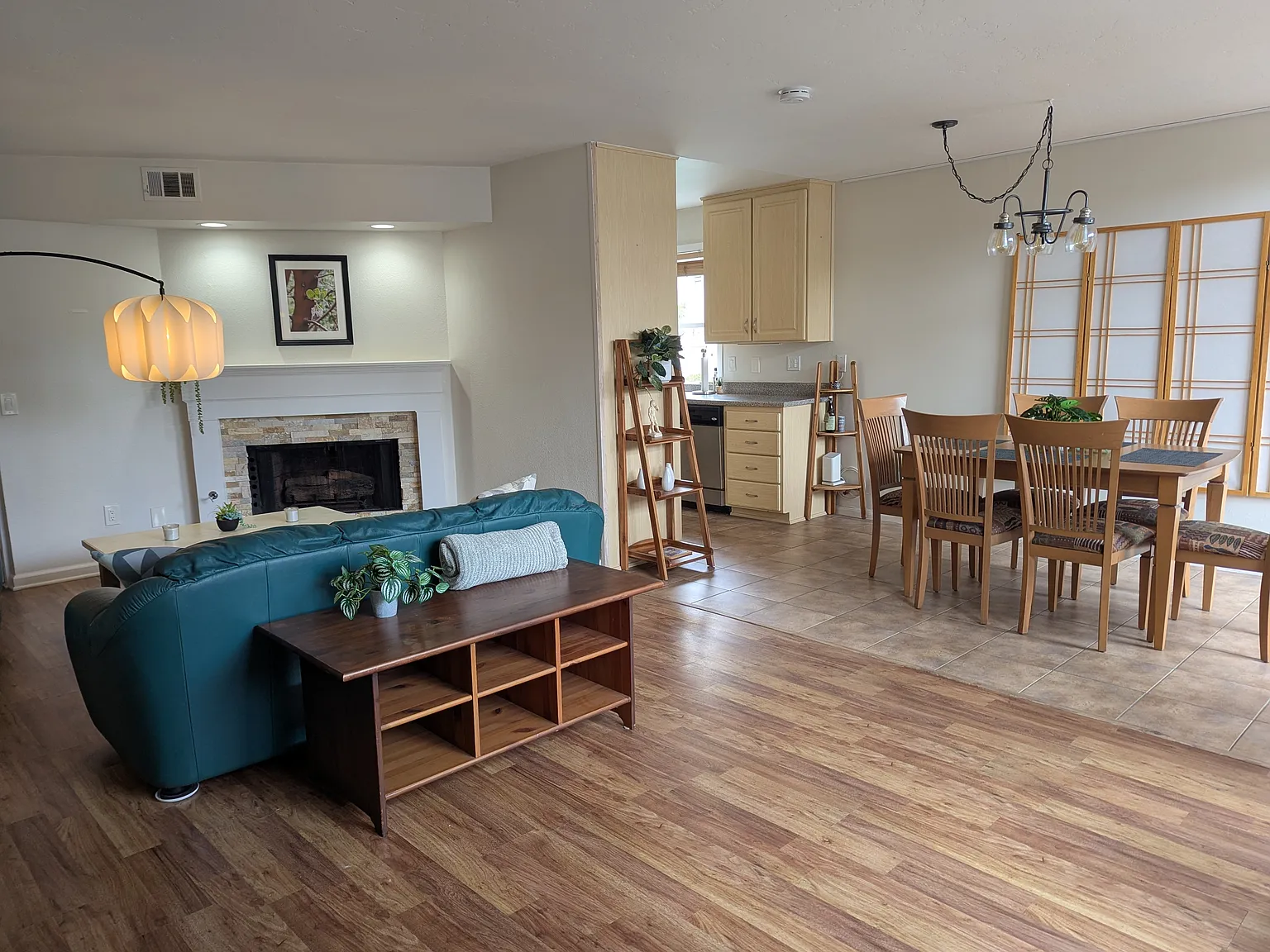 1 bed, 877 sqft, $3,100 — Photo 3