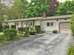 112 Paula Dr, North Kingstown, RI 02852