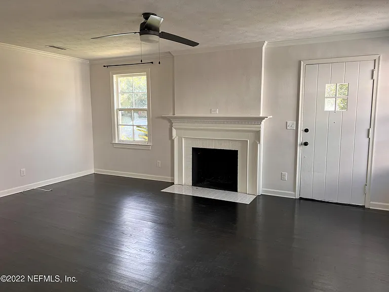 4743 Kerle St — Photo 3
