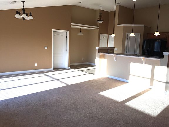4th image of 4506 Clearwater Pl