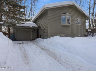 7714 Hennings Way, Anchorage, AK 99504