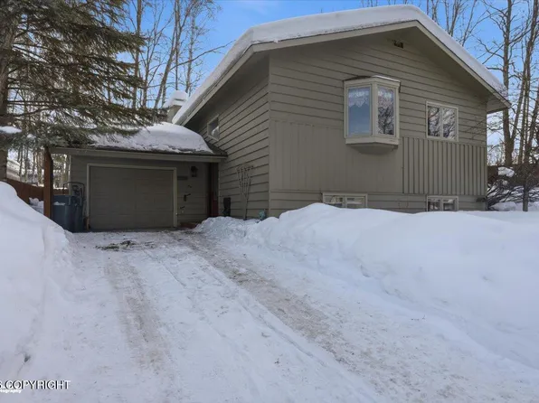 7714 Hennings Way, Anchorage, AK 99504