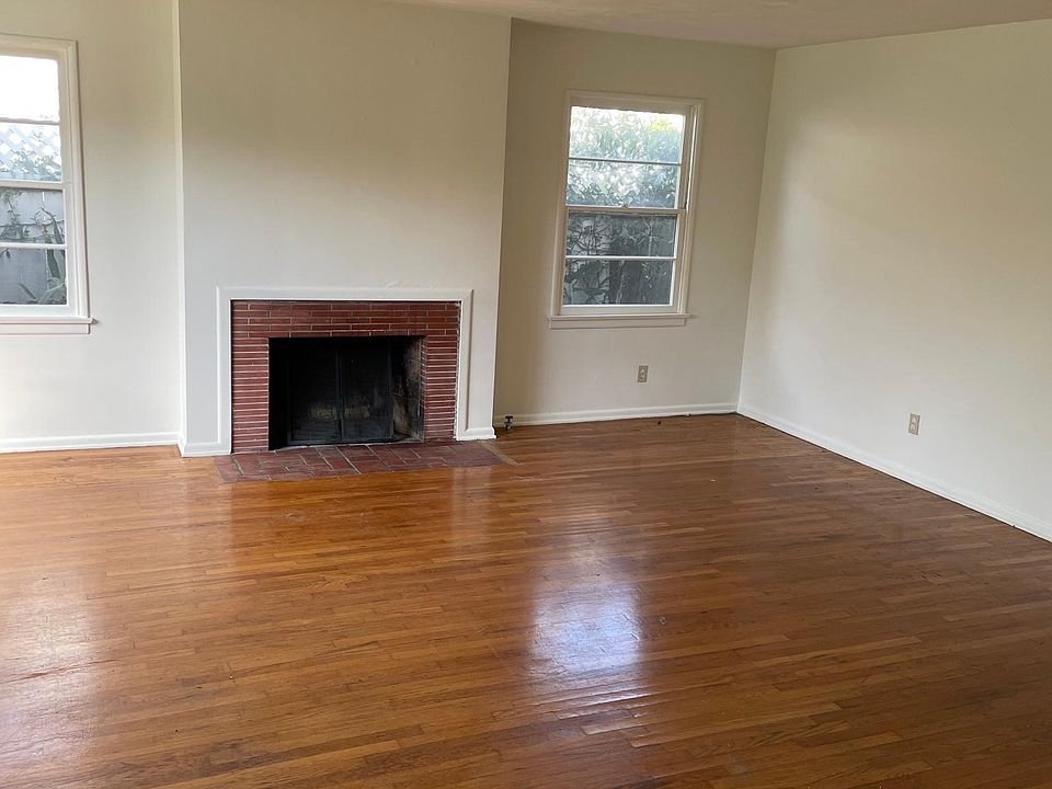 2nd image of 2412 Frey Ave