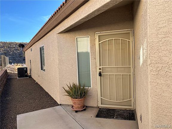 5th image of 2430 Topanga Dr