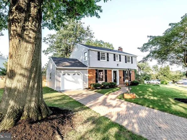 101 Harvest Rd, Cherry Hill, NJ 08002