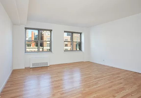 3rd image of 80 Park Ave APT 16N