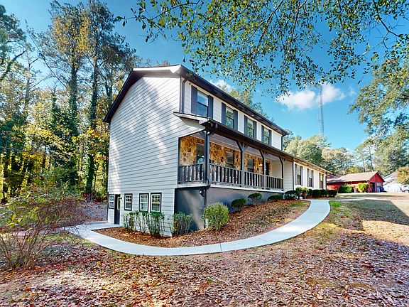 entrance with sidewalk