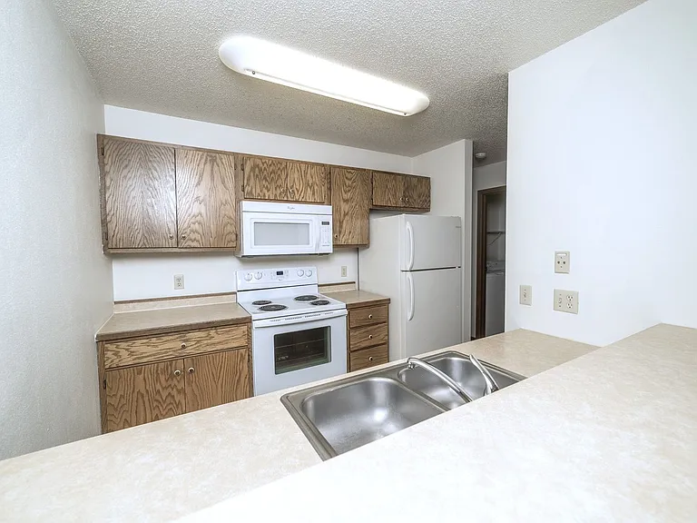 Terrace Hills Apartments — Photo 15