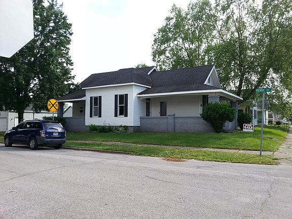 2nd image of 317 N 10th St