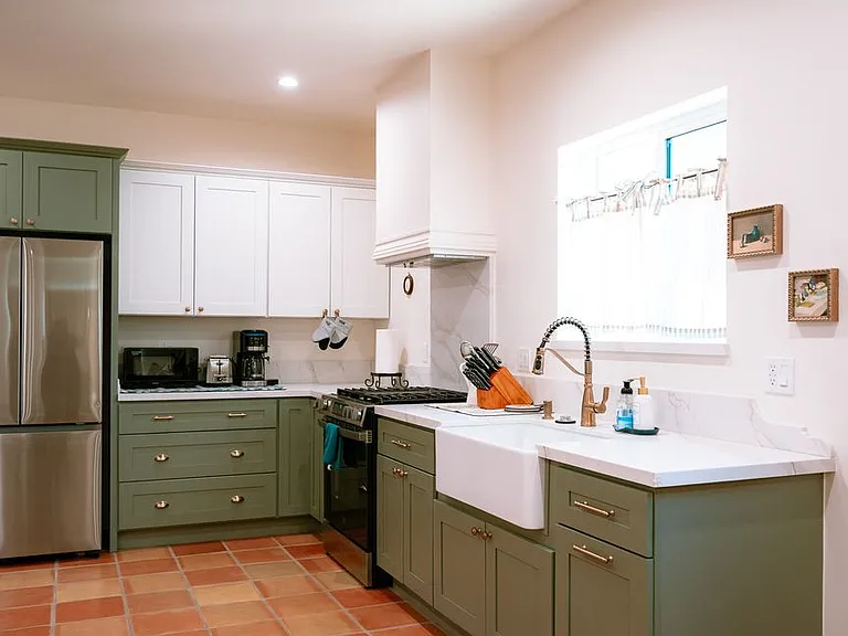 613 W Olive Ave #1 — Photo 16