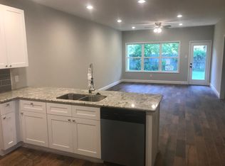 1037 Magnolia Point Dr, Huffman, TX 77336