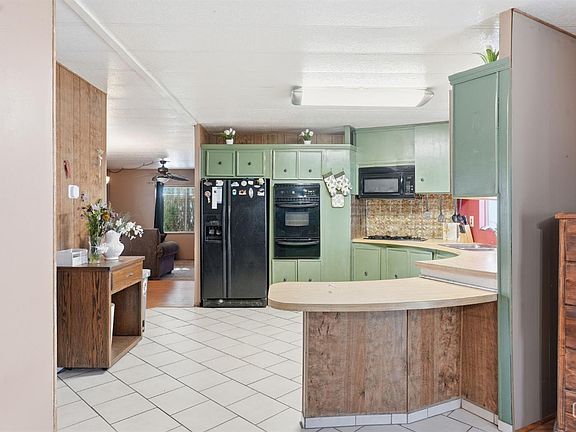 5th image of 3535 Stine Rd Space 97