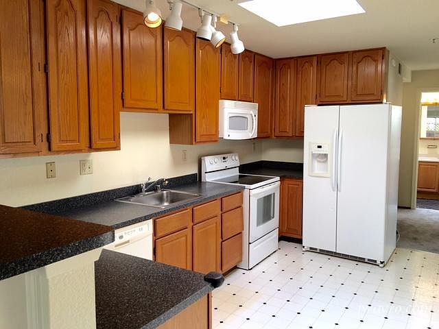 1st image of 3570 Sacramento St APT 306