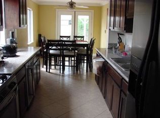 9257 Sideview Dr, Downey, CA 90240