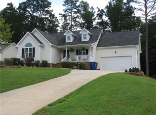 712 Trails End Dr, Graham, NC 27253