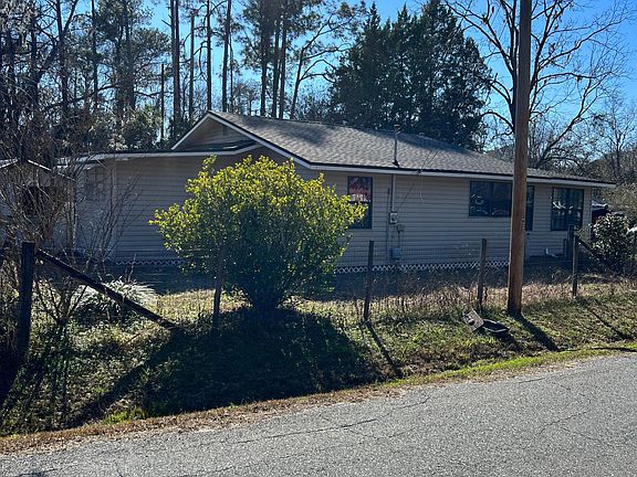 3rd image of 284 NE Windall Ln