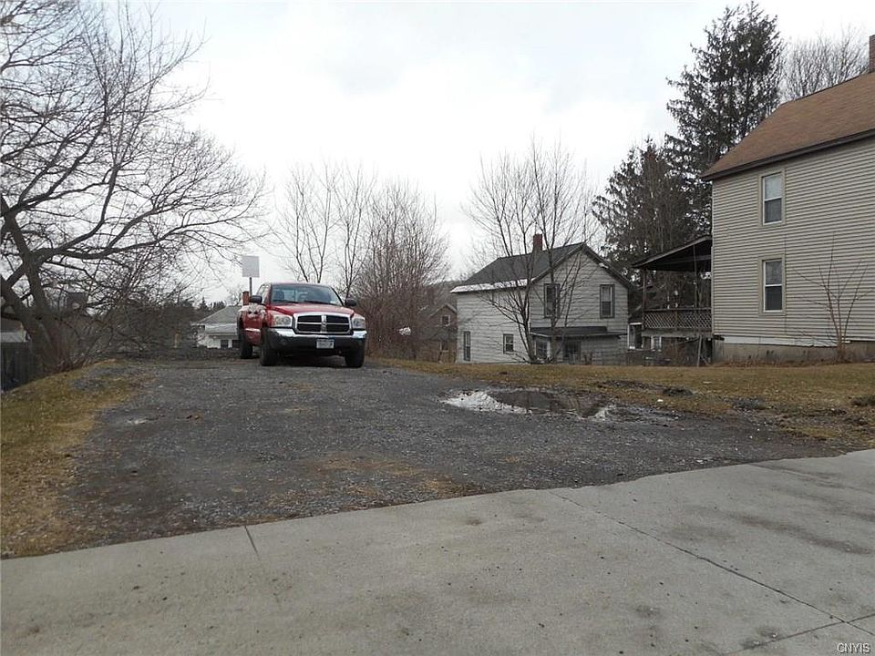2nd image of 16 Harrington Ave