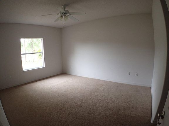 3rd image of 57 S Pleasant Dr