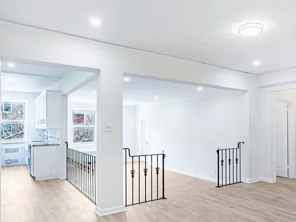 915 E 17th St APT 409, Brooklyn, NY 11230