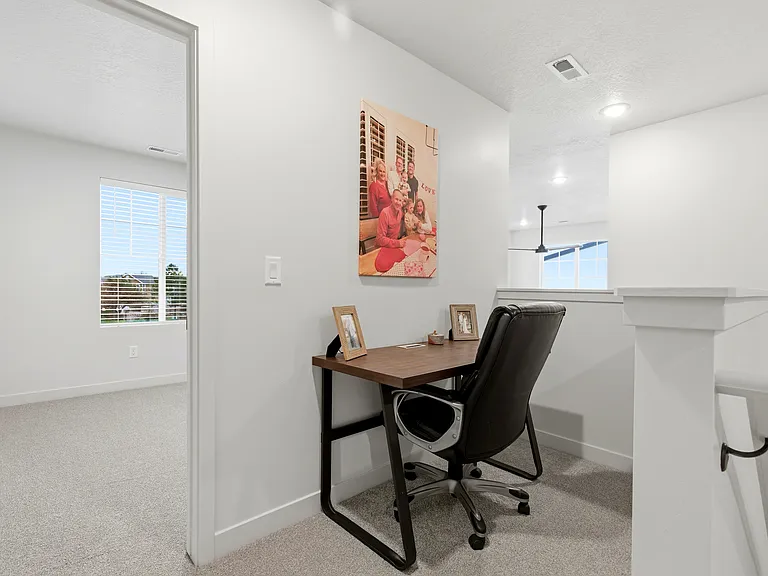 1125 N Clifton Dr — Photo 22