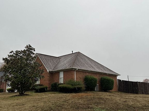 2nd image of 6130 Morgan Manor Dr E