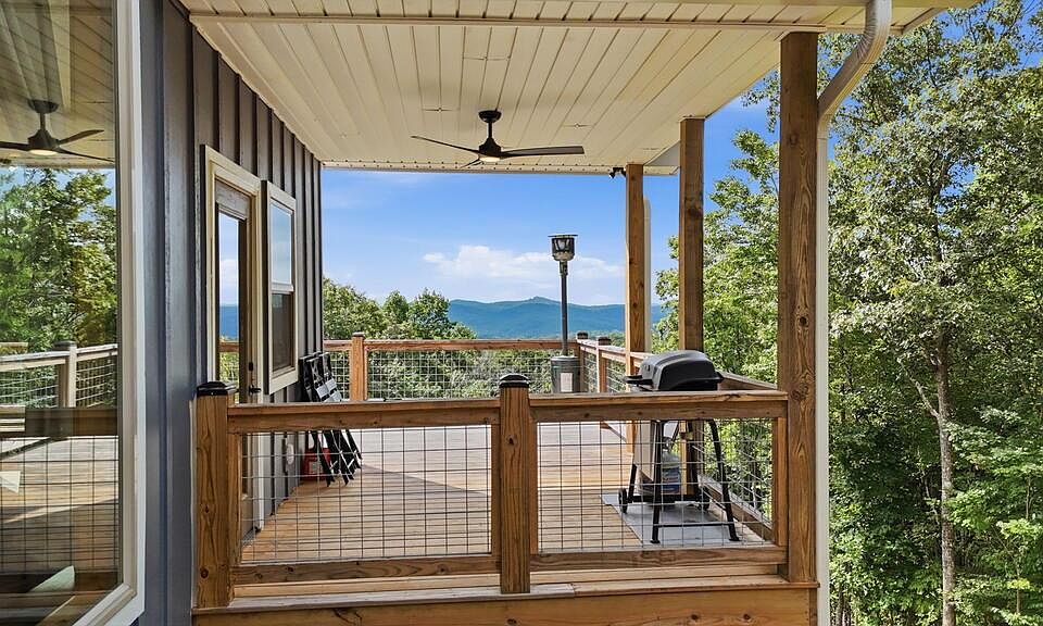 1st image of 790 Sierra Cir
