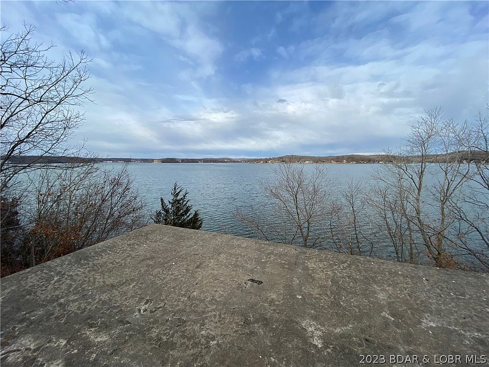 1st image of 210 Consair Cir