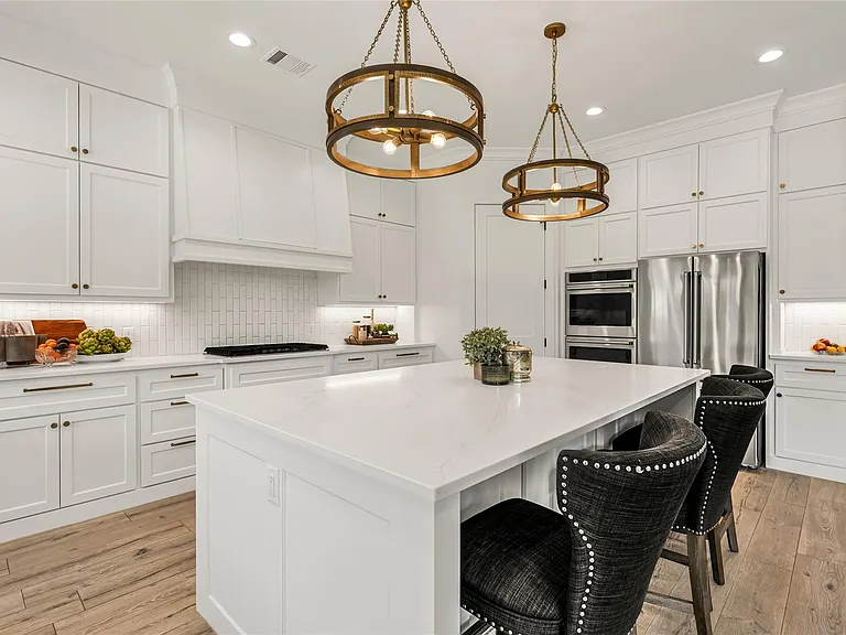 2033 Pebble Bend Dr — Photo 17