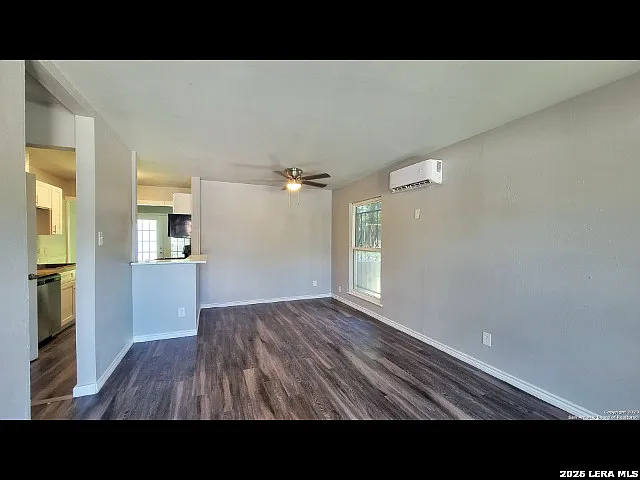 527 Valley Park Dr — Photo 5