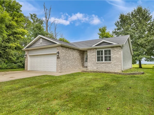 5665 Timber Lake Rd, Decatur, IL 62521