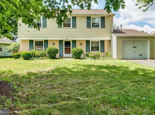 26 Peartree Ln, Willingboro, NJ 08046