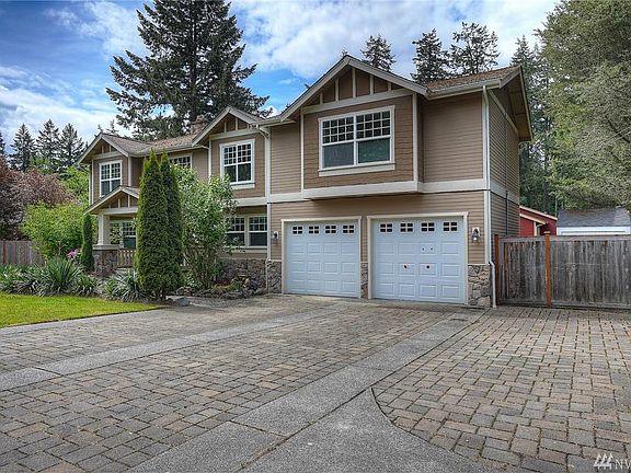 2nd image of 10502 Interlaaken Dr SW