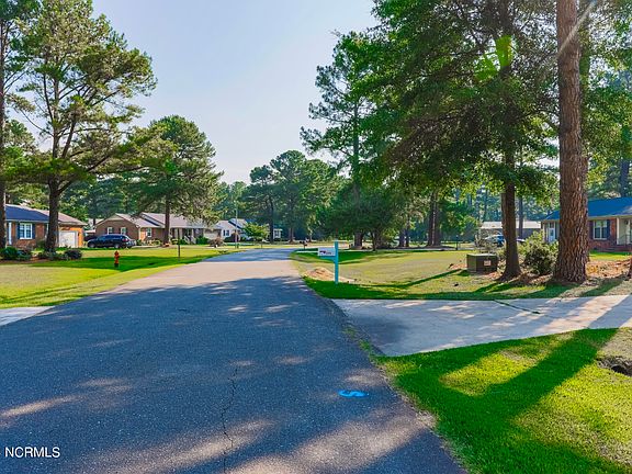 3rd image of 238 Dogwood Drive