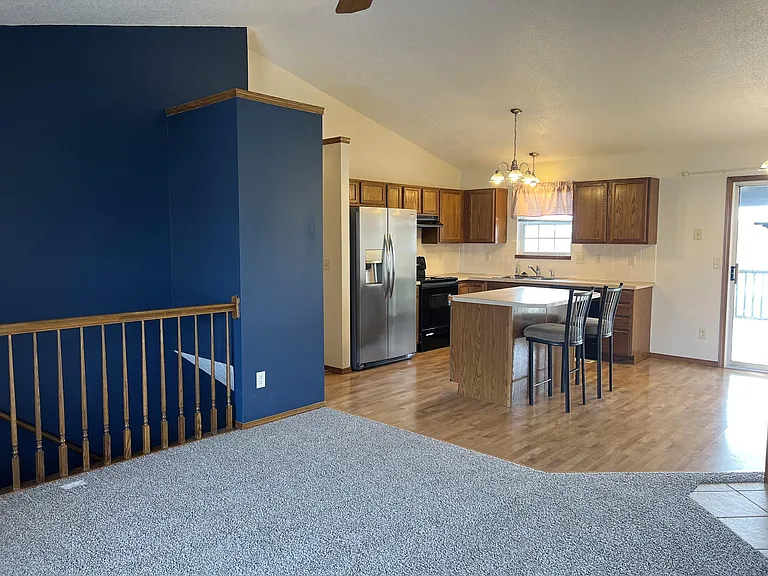 1909 E Summerwood St — Photo 10
