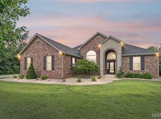 3026 Bella Vista Ct, Highland, IL 62249