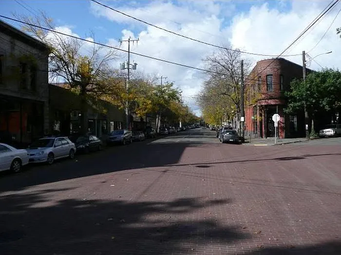 Ballard Ave