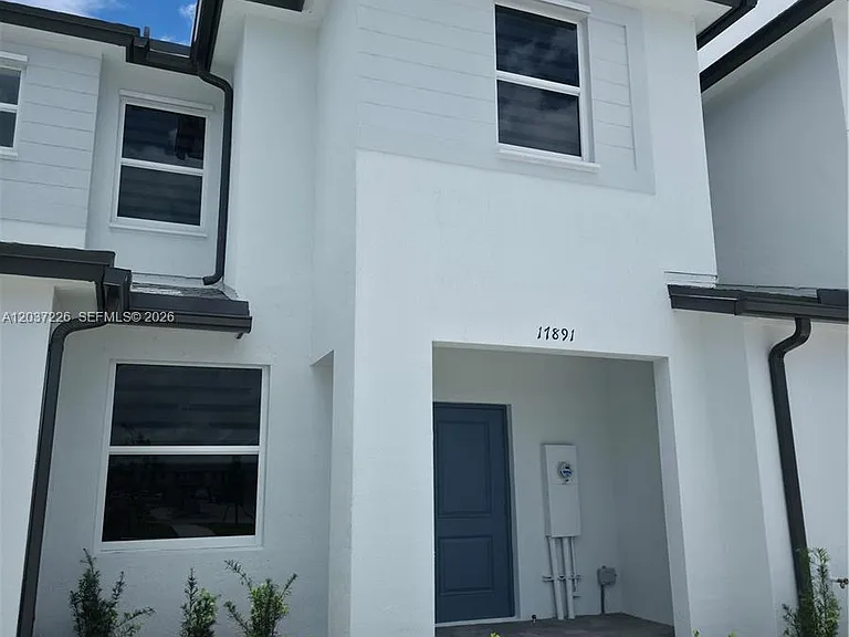 17891 SW 356th Ter — Photo 1