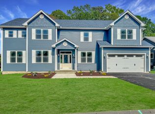 99 Crystal Brook Dr, Springfield, MA 01118